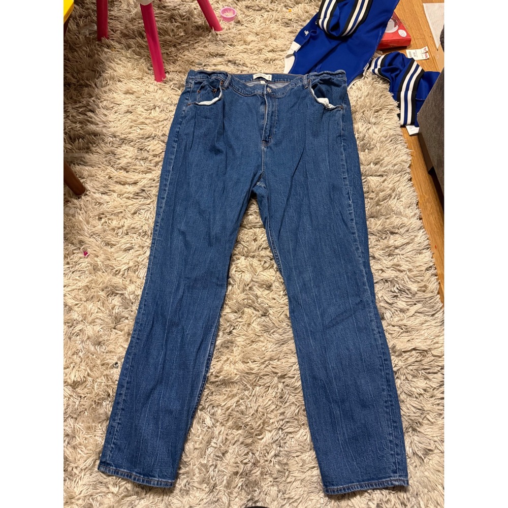 Abercrombie & Fitch Curve Love 90s Slim Straight Ultra High Rise Jeans 36 22R